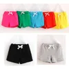 Shorts v-tree nieuwe zomer babyjongens en meisjes shorts candy color katoen strand shorts sport childrens merk babykleding 2-7T D240516