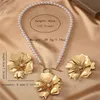 2st Personlighet Trendiga guldplattade metalliska blommhalsband för kvinnor Bröllop Minimalistiska fashionabla örhängen smycken set 240511