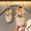 Girls Flats Leather for Party Wedding Children's Retro Princess with Bow-knot Kids Soft Sole Pleated Casual Shoes L2405 L2405