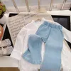 Zestawy odzieży Zestaw dziewcząt 2024 Wiosna/Summer Korean Edition Wear Temperament Biała żakardowa koszula Dżinsowe spodnie