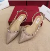 디자이너 신발 신발 플랫 슈즈 여성 특허 가죽 섹시한 뾰족한 발가락 슬립 켜짐 여자 숙녀 파티