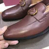 Designer d'affari da uomo Scarpe abiti di lusso Slip su scarpe in pelle Uomini Plus Taglia 46 Punti Casualmente Casuali Calzature per matrimoni maschile dimensioni 38-46