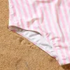 Striped Family Matching Outfits gekräuselt Mutter Tochter Badeanzüge Strand Mama und ich Badebekleidung Kleidung Vater Sohn Schwimmhorts 240516