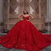 Wunderschöne rote Ballkleid Brautkleider Schatz Spitze 3d Blumenapplikationen Perlen Kristall Hochzeitskleider Sweep Zug Vestidos de Novia 264p