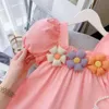Baby Girls Summer Cute Slim Fit Rleeves Elegancka sukienka księżniczka z kwiatami Ubrania urodzinowe 1-9 lat L2405