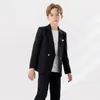 Kinderanzug Jungen Little Anzug veranstalten Chor -Klavier -Performance -Kostüm (Jacke + Hosen + Halskette)