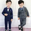 Anzüge für Kinder formelle Kleiderjacke +Hosen 2pcs Bekleidungsset Jungen Anzug für Hochzeit Gentleman Kinder Performance Party Kleid Kostüm Y240516