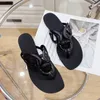 2024 Luxury dia essentieel voor zomerstranden dames slippers varkensnakjes flip-flops geïmporteerd materiaal milieuvriendelijk en geurvrije sandalen