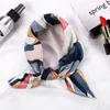 Bandanas Durag Square Silk Scarf 2023 Модный шелк Silk Satin Printed Share Share Scarf Womens Headsparf kerchief Женские аксессуары Bandana SHL J240516