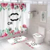 Designer Badezimmer Vorhang klassisches Logo bedrucktes Badezimmer Vorhangboden Matte Set von vier Teilen Badezimmer Toilettenmatte Home Dekoration