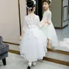 Girl's Princess Tail Children's White Gauze Host Performance Robe Performance Mariage Fleur Petite fille L2405