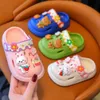 Sandali per bambini in pantofola per bambini fai-da-te per interni ed esterni per sole morbide cartoni animati da cartone animato sandali baotou y240518