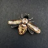 Броши пчелиные броши модные насекомые стразы Азубки Костюма аксессуары аксессуары оптом оригинальная женская одежда