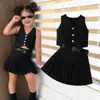 Set di abbigliamento per bambini bambini abiti neri black 2 pcs Summer Cute canotte senza maniche + vestito per bambini con maglia piegata per 2 3 4 5 6 7 8 anni Y240520ksl0