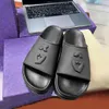 البغال النسائية الفاخرة شريحة داخلية شريحة مسطحة متشابكة من المطاط الرجال الجديد Tazz Slippers Sunny Sandals مصمم أحذية Loafer Sandale Beach Platfor