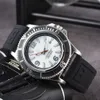 Breiting Watch Super Ocean Series Quartz Bretiling Watches Rubber 1884 Trendy Breightling Wrist watch montre de luxe b259