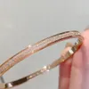 Дизайнерский браслет из тонкого браслета из розового золота с бриллиантами для женщин Верхний V-Gold 18K Серебряный браслет открытый стиль свадебные украшения с коробкой
