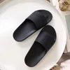 Strand slippers dames schoenen mannen klassieke platte zomer luie ontwerper cartoon grote hoofd flops lederen hol uit heren glijbanen hotel bad dame sexy sandalen groot formaat 35-42-45