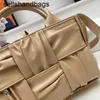 BottegVenetas 7A Arco Tote Handbag 12 grid Leather Luxury Leather Luxurys wrinkled polished leaWUXZ