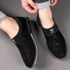 Hommes Femmes Cuasp Cuir Snseakers Haute Qualité En Cuir Verni Baskets Plates Balack Mesh À Lacets Robe Chaussures Runner Sports GAI