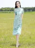 Etniska kläder 2024 White Lace Cheongsam Kvinnor Kort ärm Traditionell Vintage Dress Show Costumes Slim Embroidery Qipao Robe Chinoise