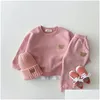 Kleidung Sets Kleinkind Outfits Baby Jungen Trainingsanzug Niedlichen Bärenkopf Stickerei Sweatshirt und Hosen 2 Stücke Sportanzug Mode Kinder Mädchen CL DH3SL