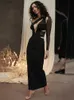 Grundläggande avslappnade klänningar Mozision Elegant Hollow out Bodycon Sexig Maxi Dress for Women Fashion Mesh Sheer Long Sleeve Club Party YQ240402