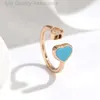 Diseñador Chopard Heart Ring V Oro Ring de amor Chopin de alta calidad para mujer El nuevo corazón, el anillo blanco en forma de corazón de Fritillaria, con sentido avanzado Xiao Familia