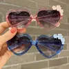 Sunglasses Girls Boys Cute Cartoon Flower Sunglasses Outdoor Sun Protection Children Lovely Vintage Glasses Protection Classic Kids Eyewear 240401