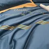 Conjuntos de cama 2024 Quatro peças de algodão de fibra longa bordado duplo lençol de cama de cama de edredão luz estilo de luxo cor azul