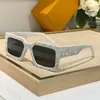 Gypsophila Sunglasses 남성 여성 디자이너 Z2396 패션 여름 하이 스트리트 야외 스타일 안티 ultraviolet 레트로 플레이트 아세테이트 풀 프레임 CR39 인기 무작위 상자