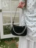 Borsa sotto ascella da donna con catena di perle dolci Borsa a tracolla con fiocco da donna in pelle PU Moda Borse piccole femminili carine Borsa a tracolla 240328