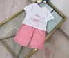 Luksusowe zestawy odzieży designerskiej T-shirt Kids G Pink Setst Modna moda Brytyjska marka modowa Summer Childrens Treasures Boys and Girls Cotton Dwuczęściowy