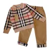 Set di abbigliamento per bambini per ragazzi 2 pezzi Giacca con cappuccio Giacca per ragazza autunnale Set Completo per ragazzo caldo Top Coat Pantaloni Tuta per bambini