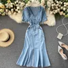 Grundlegende Casual Kleider Vintage V-ausschnitt Frauen Denim Kleid Sommer Kurzarm Meerjungfrau Weibliche Dünne Lange Jean Schlitz Vestidos yq240402