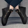Buty zwykłe 2024 Wiosna dobra jakość mężczyzn wygodne trampki Man Flat Non-Slip modny na zewnątrz biały wysoki top 44