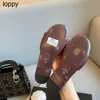 10a Nowe luksusy projektanci Summer Flat Slipper Sheepskin Diamond Kciągnięcia Kobiet Designerskie Sandały Oryginalne skórzane buty Kapcieczki