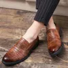 Модельные туфли Корейская версия модного комплекта с острым носком из крокодиловой кожи в британском стиле, формальный маленький размер D6981