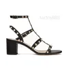 المصمم High Heel Vt Sandal Dress Shoes Strap Roman Buds Black Nude Strip Rivets Women's Block Block Women Designers Assives Sexy 35-42