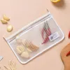 Sacs de rangement Réfrigérateur Sac en maille Deux grilles suspendues Organisateur d'assaisonnement bien rangé avec crochet Poche pour réfrigérateur de cuisine