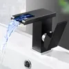 Grifos de lavabo de baño Grifo de lavabo con luz LED Grifo mezclador en frío con caño en cascada