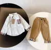 Baby T-Shirt Set Kinder Sets Kind Designer T-Shirt Hose Mädchen Junge kleiden Tops Luxus Sommer Frühling Langarm mit Buchstaben Umlegekragen AAAAA