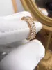 العلامة التجارية للمجوهرات الأصلية الفضية فان كاليدوسكوسكوفي كامل خاتم الماس الأنثى الذهب الذهب الضيق أربع أوراق العشب اليد