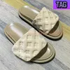 Designer sandaler tofflor pool kudde komfort präglade mulor sandal trippel svart rosa djupblå beige kvinnor sommarstrand platt toffel sandal mens skor skor