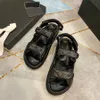 Designer Kristall Kalbsleder Schuhe Sandalen Slipper Mann Frauen Sandalen Hochwertige Sliders Kristall Leder Freizeitschuhe gesteppte Plattform Sommer bequem Strand