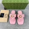 Sandali piatti sandali in pelle perizoma sandalo donna comoda scarpe da design per ragazze scenografiche scarpe da camere per camerette sandali hardware di moda