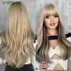 Perruques synthétiques NAMM Wigs synthétiques avec frange Blonde + Black Highlight Color Femmes Long Wavy Wigs Cosplay Fake Hair Natural Heat résistant Wig Y240401