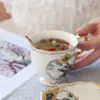 Tazze Piattini Tè con cucchiaio Set da caffè in stile europeo Tazza da caffè in ceramica giungla Fiore pomeridiano di lusso leggero per la casa