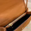 2024 حقيبة يد من جلد الغزال من جلد الغزال حقيبة نسائية للأزياء الكلاسيكية الكلاسيكية أكياس كتف ملونة كلاسيكية