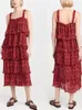 Casual klänningar Kvinnors röda blommor tryckt klänning ärmlös fyrkantig krage rygglös utanför axeln 2024 sommar kvinnlig slingrockar